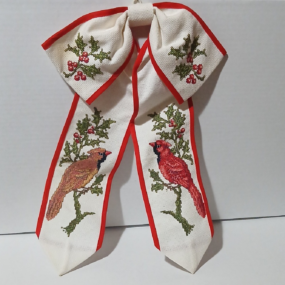 Habdcrafted Cardinal Festive Embroidered Holiday Vintage Bow